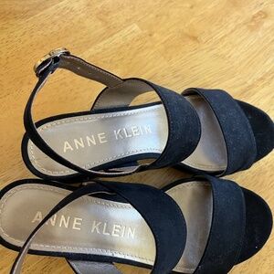 Anne Klein, black 2"  heels, brand new, size 7M